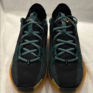 GT Cut 3 Nike size 10.5 black/ vintage green/malachite.